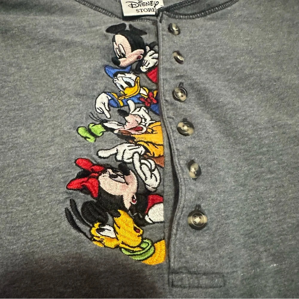 Y2K the Disney store Grey Disney Mickey Mouse long sleeve shirt - Picture 4 of 8